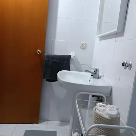 Apto Con Piscina Y Vistas Al Mar Benidorm